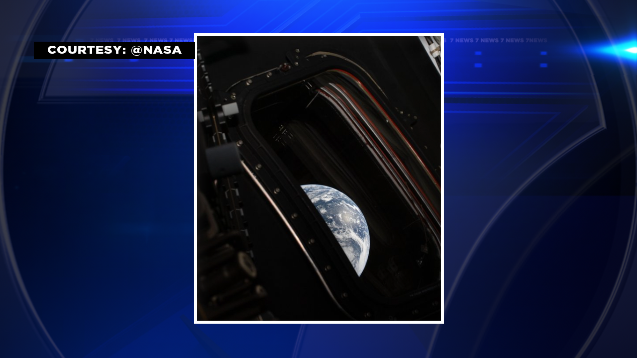 Artemis II's High-Res Image of Earth: A New Perspective