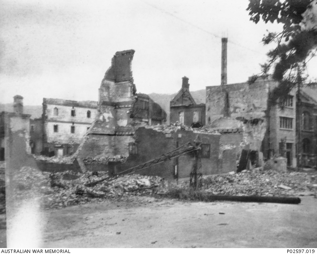 Kobe firebombing ruins 1945