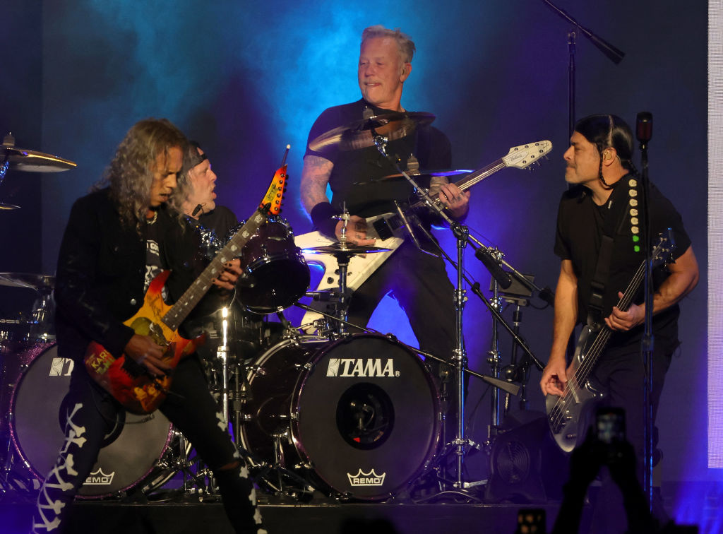 How Metallica Forced Napster to Ban 335,435 Users