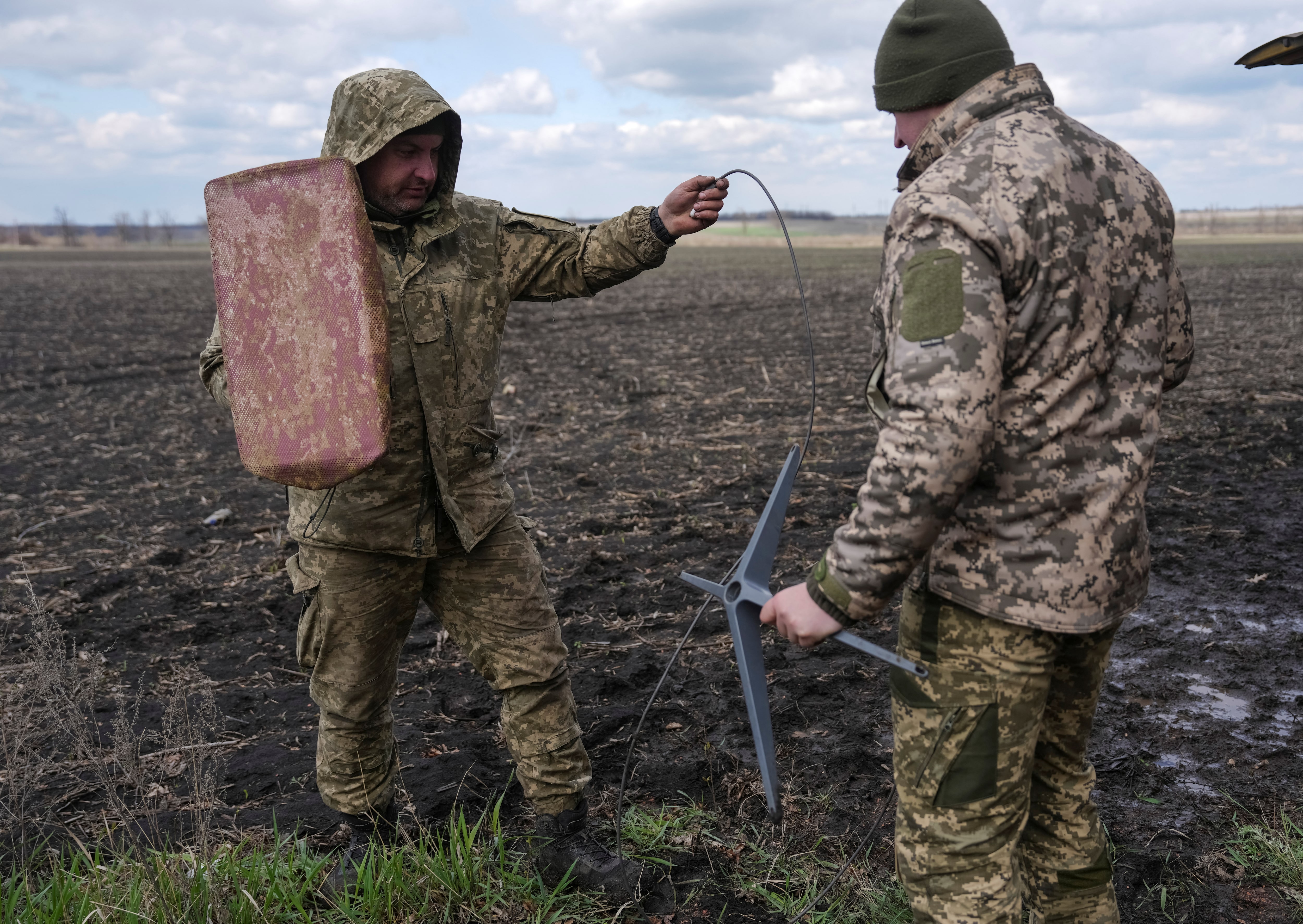 How Starlink Helped Ukraine's Offensive Push Russia Back