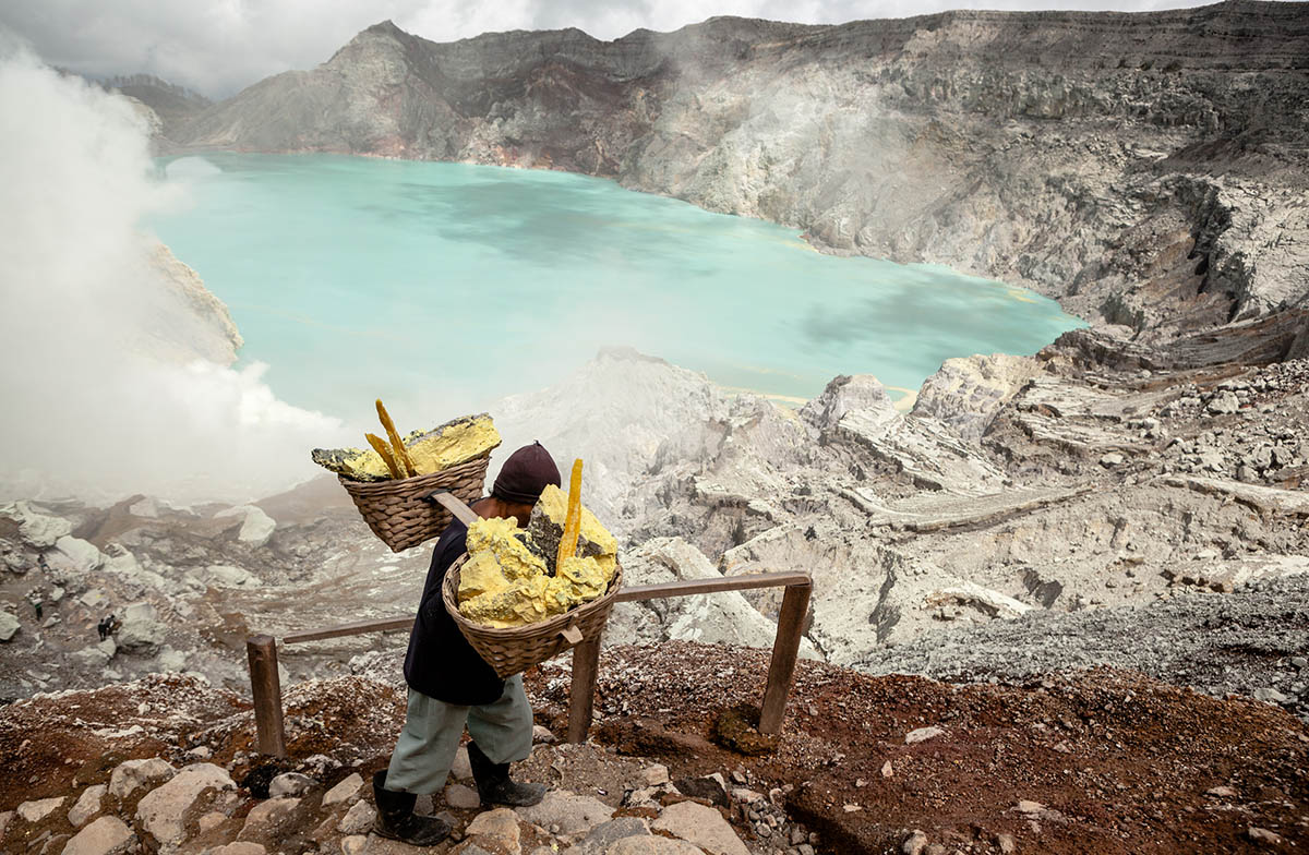 Sulfur mining Kawah Ijen