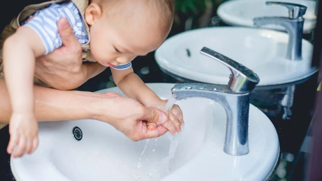 hand washing baby care