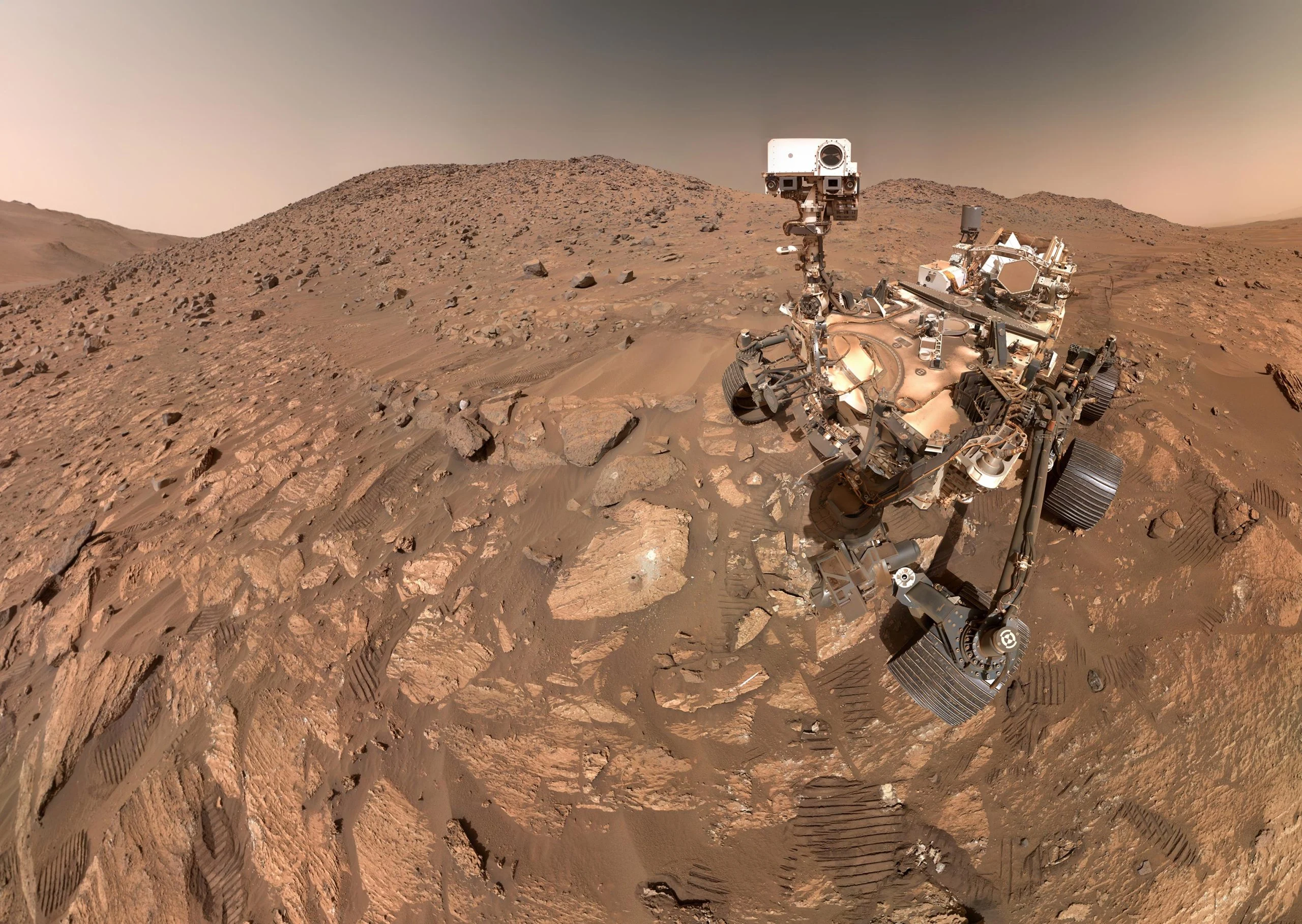 Perseverance Detects Groundwater, Lakes & Hot Fluids on Mars