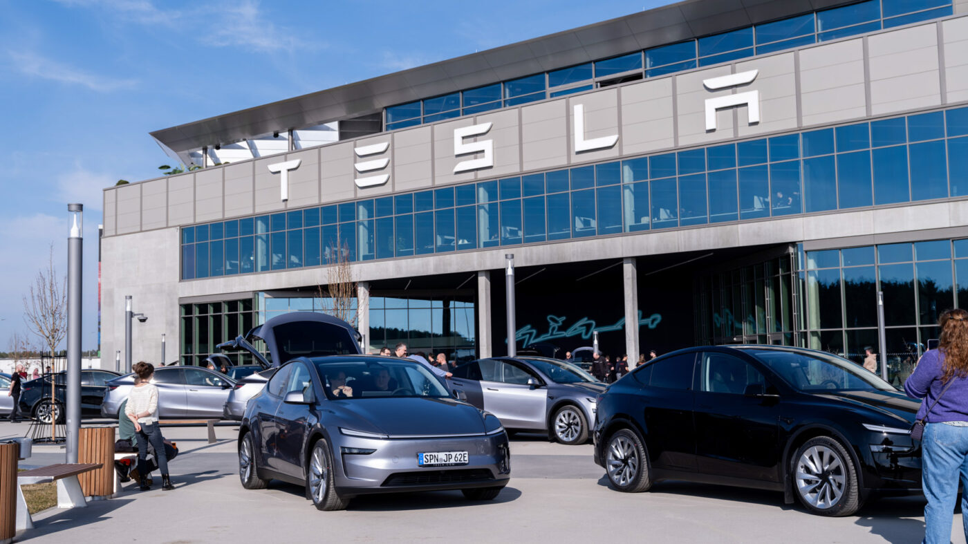 Tesla European trading floors