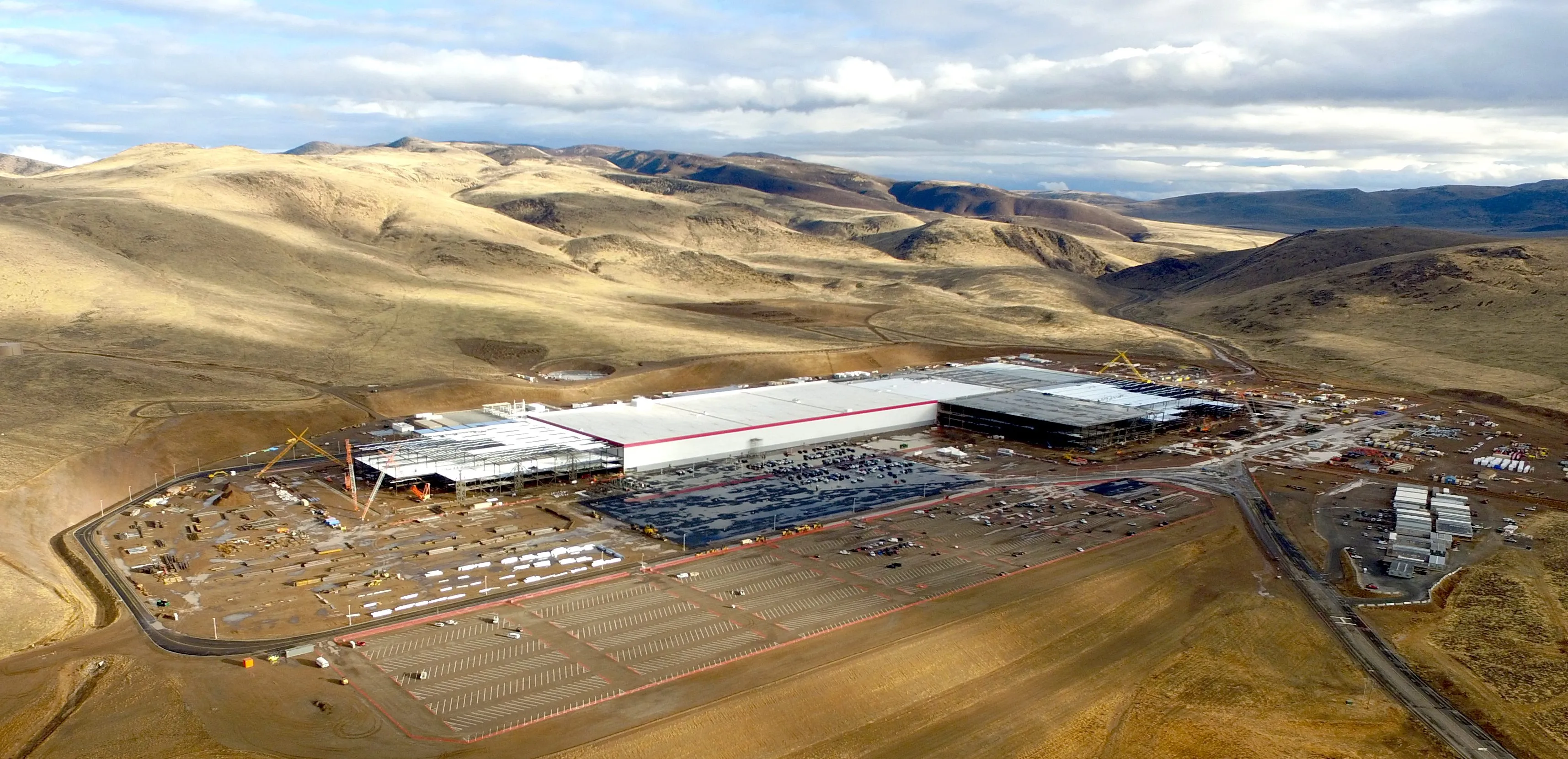 Tesla Gigafactory production ramp